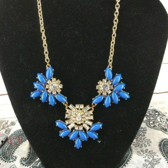 Cascading Costume Necklace statement‎ piece - Picture 2 of 8